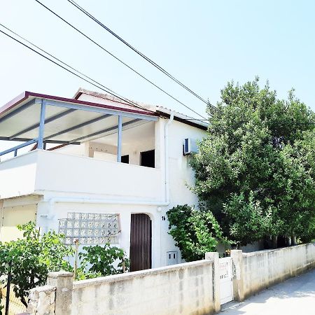 Dalmatino Apartmani Vir Esterno foto