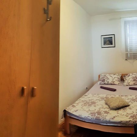 Dalmatino Apartmani Vir Esterno foto