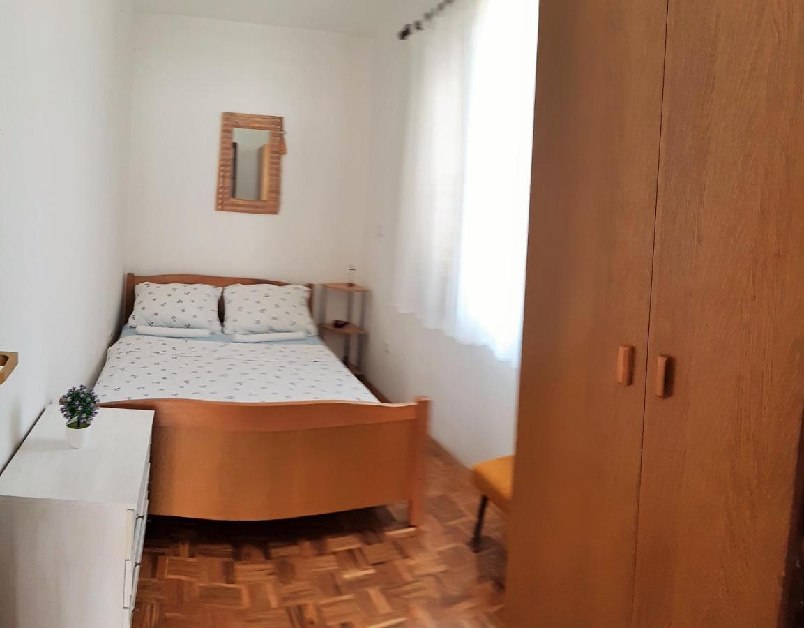Dalmatino Apartmani Vir Esterno foto