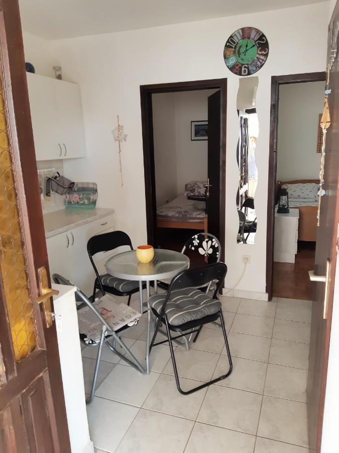 Dalmatino Apartmani Vir Esterno foto