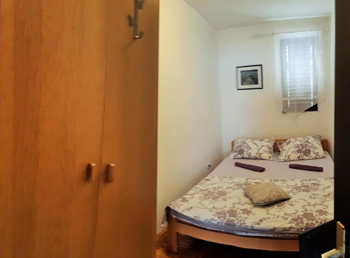 Dalmatino Apartmani Vir Esterno foto