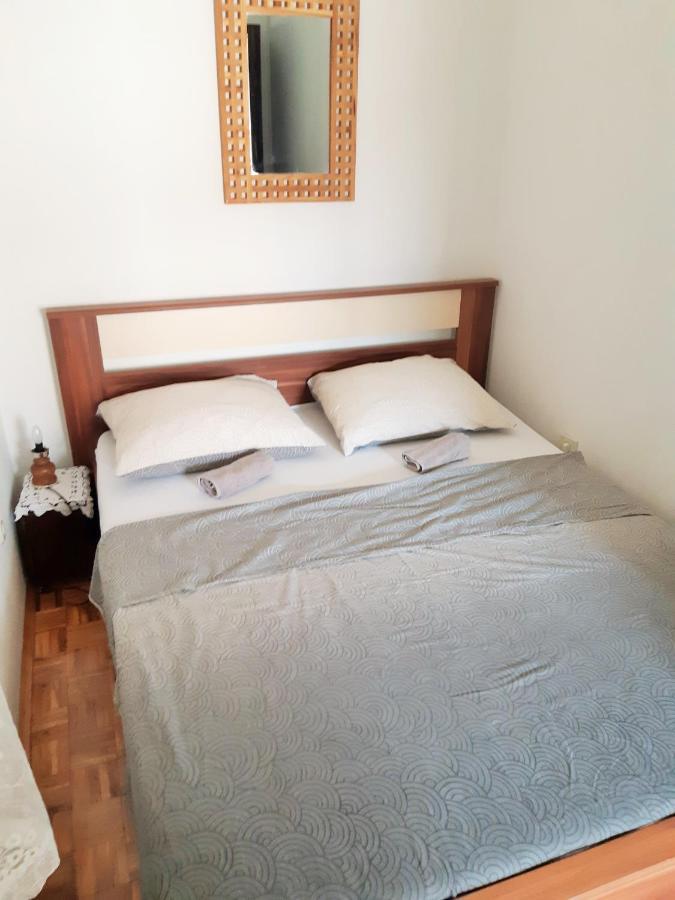 Dalmatino Apartmani Vir Esterno foto